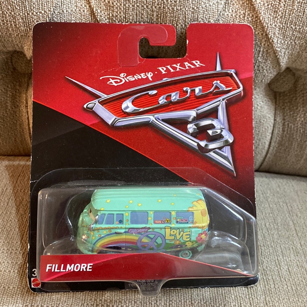 Disney Pixar Cars - Supercharged Fillmore Love Bus Pit Crew Member - Diecast NEW